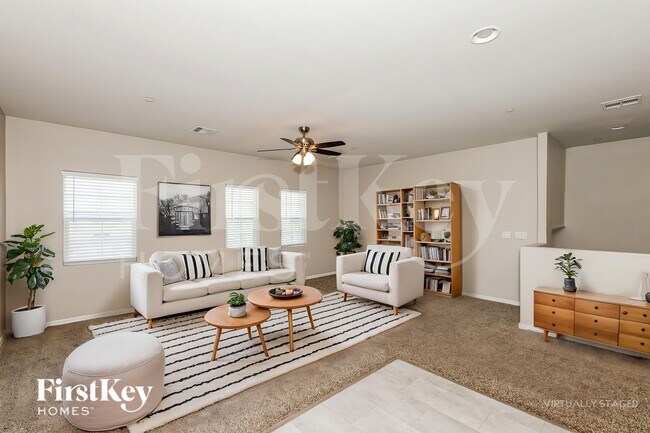 Photo - 838 N Water St