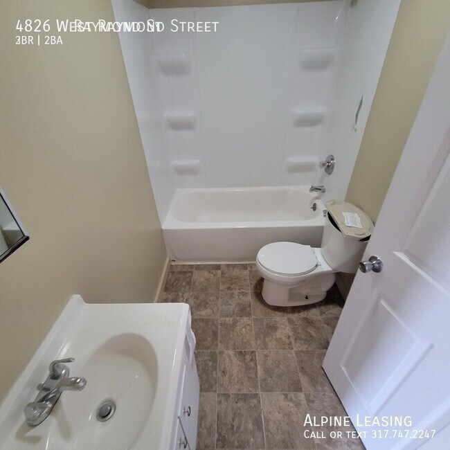 Photo - 4826 W Raymond St