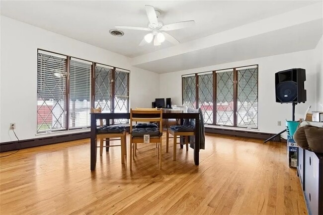 Building Photo - 100 S 12th St Unit 2