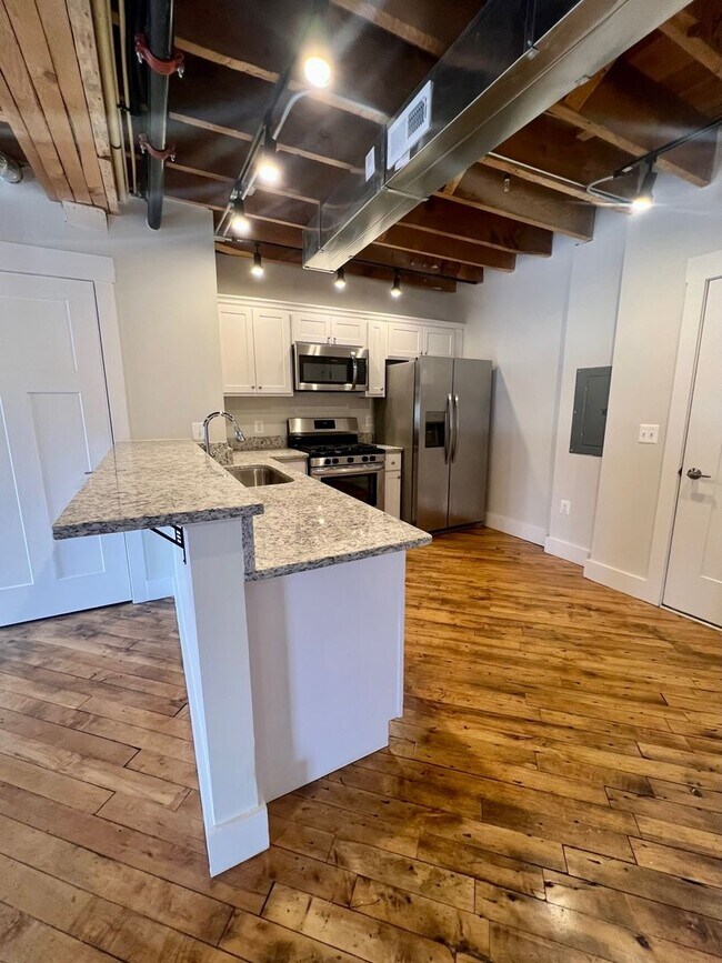 Photo - Beautiful 2 Bed in Historic Downtown Frede...