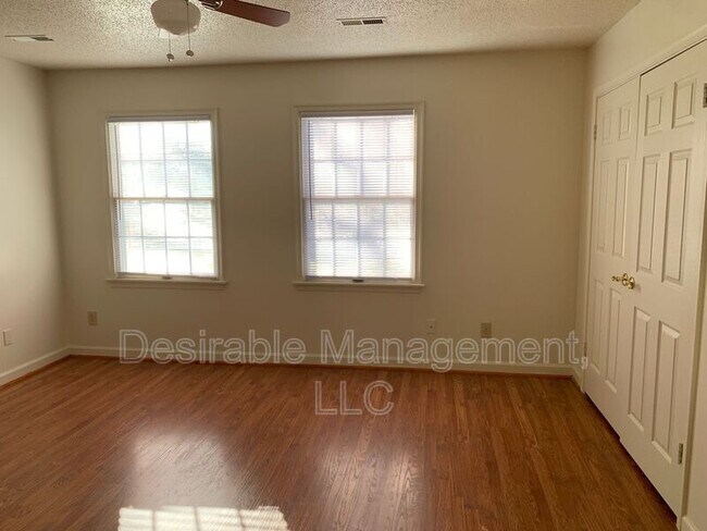 Photo - 541 Kristy Ct