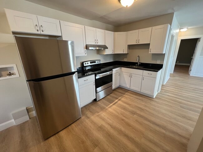 Building Photo - 28 Bacon St Unit 303