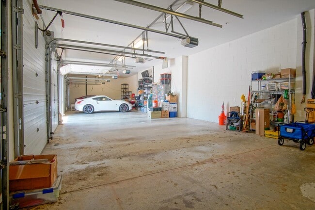Photo - 325 Hay St Unit 302