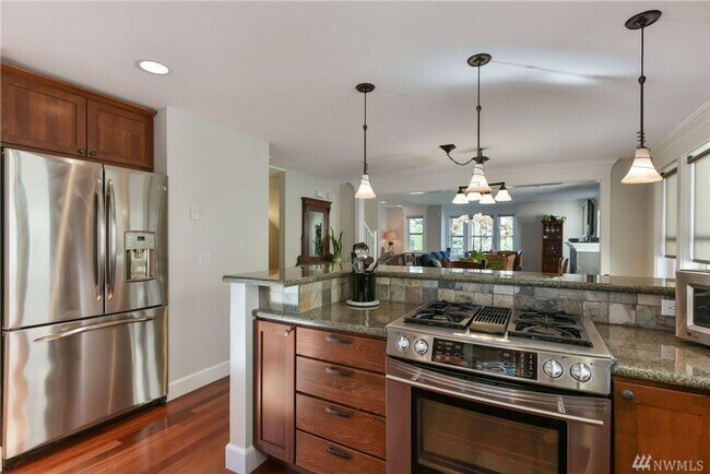 Photo - Stunning 3 Bed 2.5 Bath Townhome in Fremont