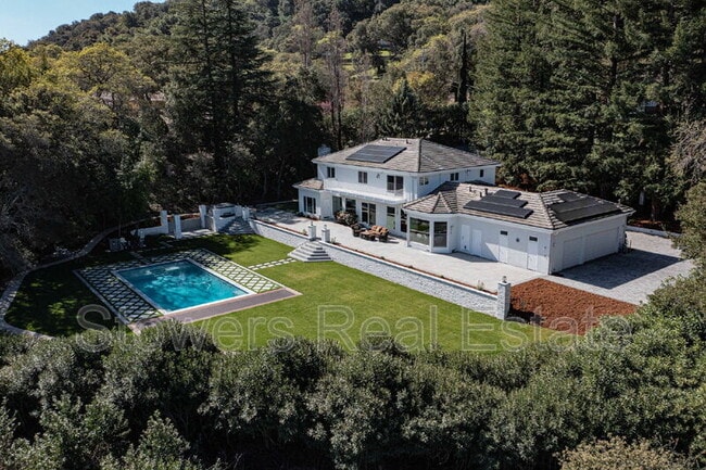 Photo - 345 Montair Dr