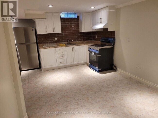 Photo - 2524 Banfield Rd