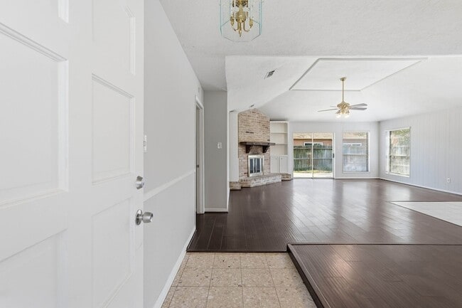 Photo - 6807 Falling Waters Dr