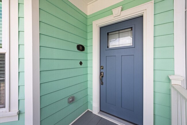 Photo - 2817 Avenue Q