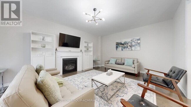 Photo - 1629 Emberton Way