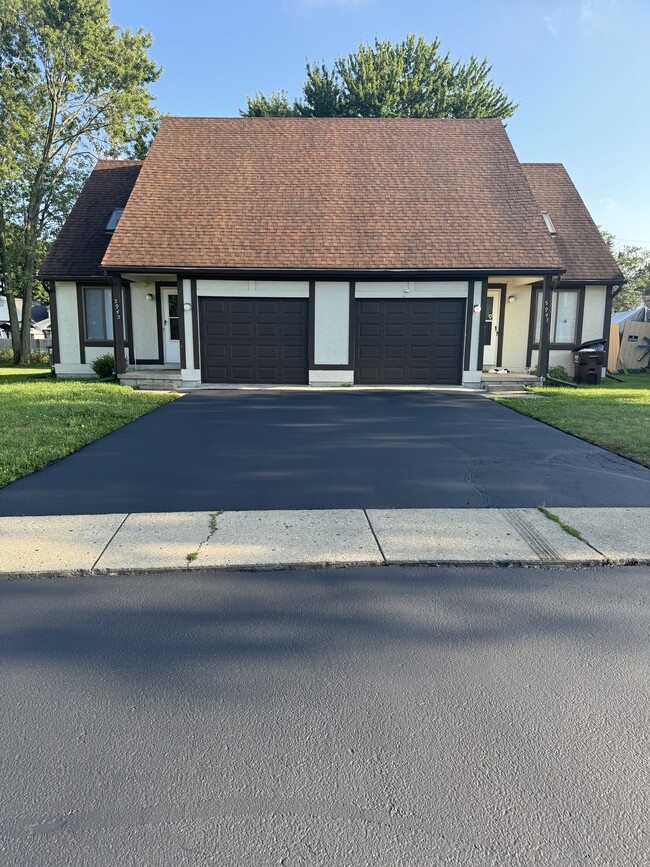 Photo - 5945 Red Oak Dr