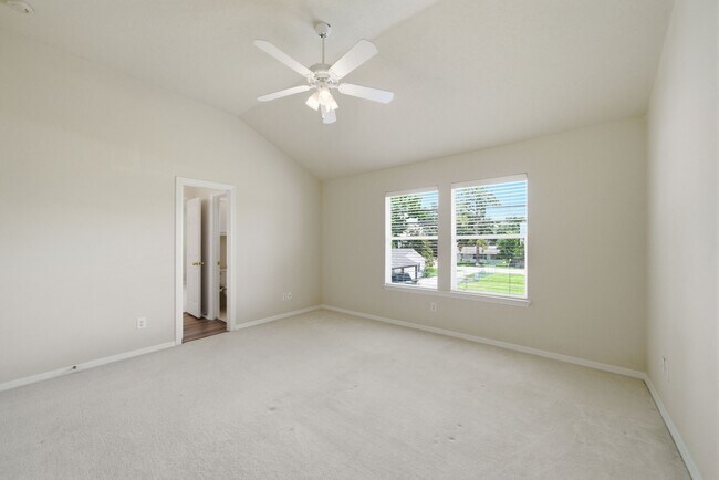 Photo - 1413 Whispering Pines Dr