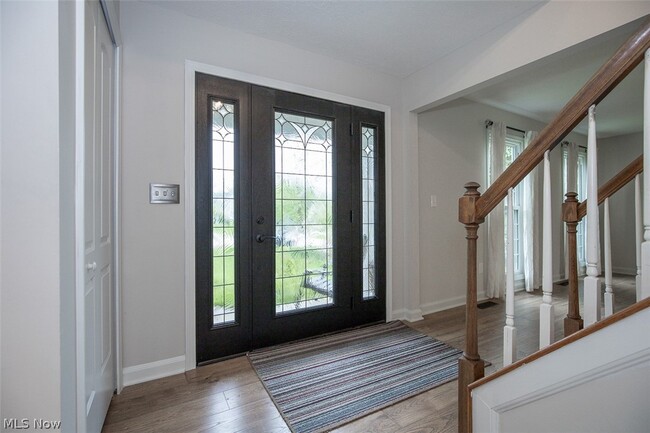 Photo - 7528 Lakedge Ct