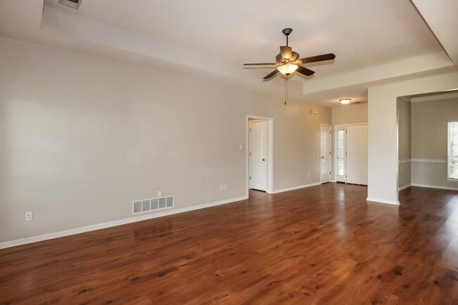 Photo - 8426 Linda Shore Cove