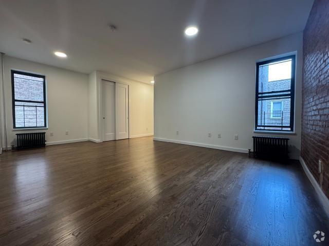 Building Photo - 3 bedroom in NEW YORK NY 10033 Unit 55 Rental