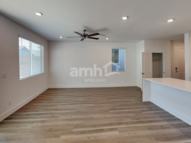 Photo - 5860 Fly Fisher St