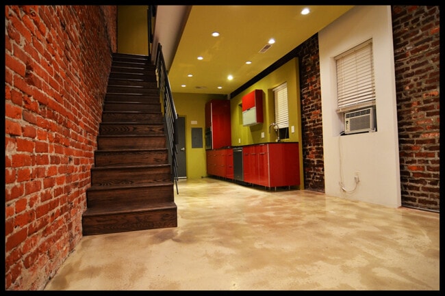 Photo - 609-611 E. Passyunk Ave Unit 611-02 (Front)