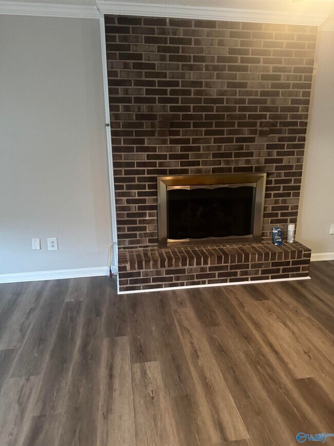 Photo - 215 Pops Corner