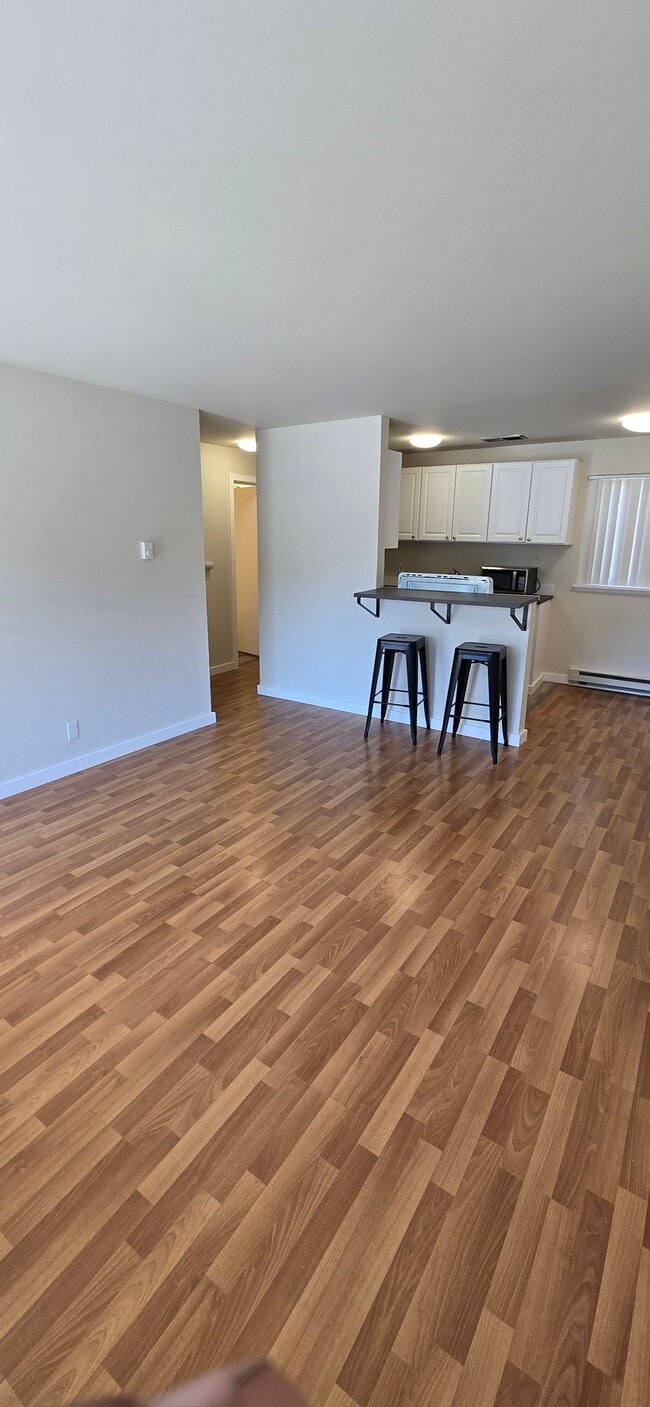 Photo - 400 NE 65th St