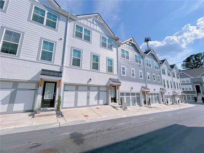 Building Photo - 1297 Ascot Ter