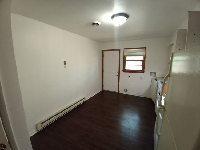 Photo - 1346 Strand St Unit B