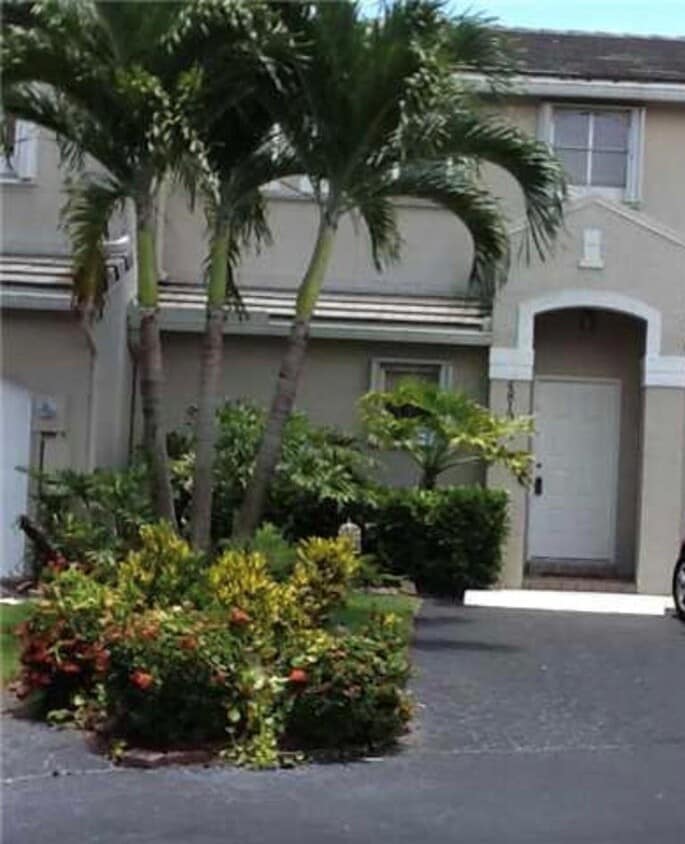 Photo - 4810 Grapevine Way (Davie, FL)
