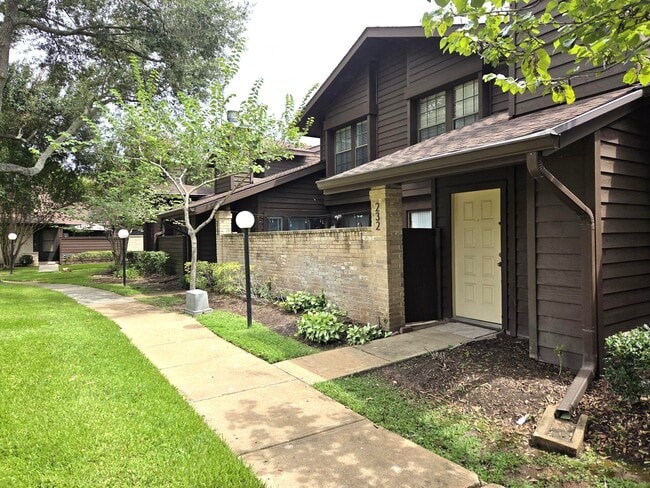 2611 Grants Lake Blvd Unit 232