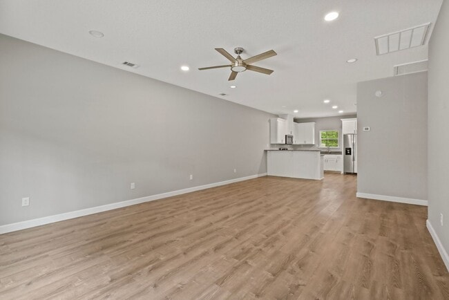 Photo - 2 Bed / 1 Bath Duplex for Rent – $1,350/Month