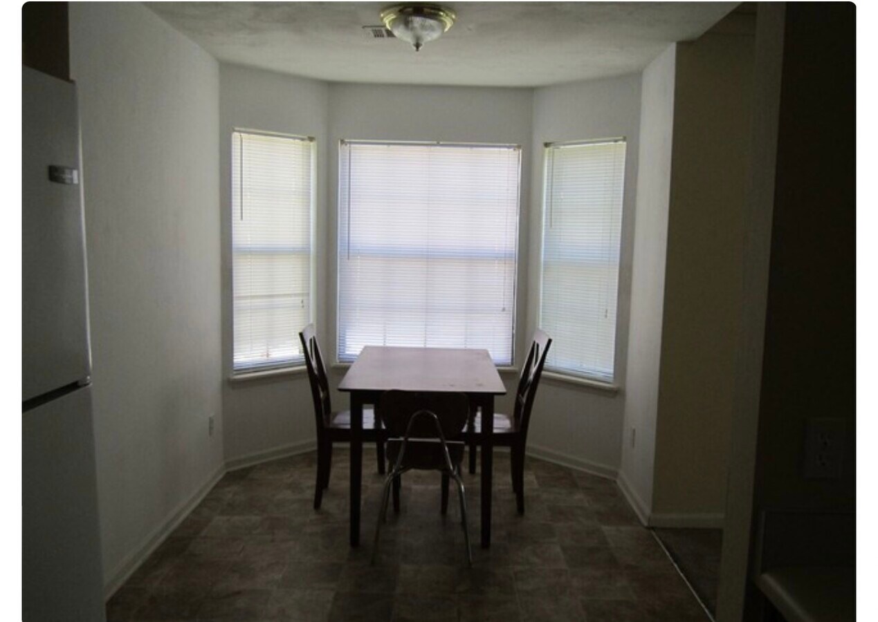 Photo - 1324 Warrior Way