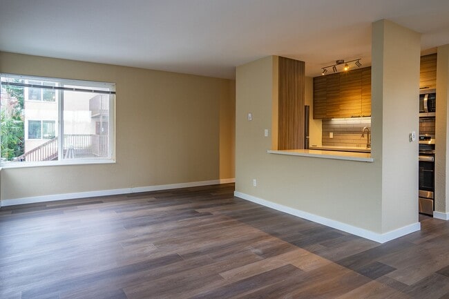Photo - Aladdin Apartments on Greenlake
