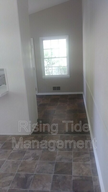 Photo - 1042 Mesa Dr