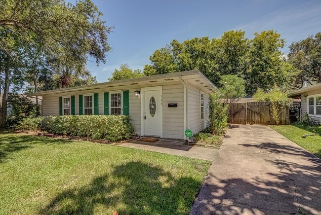 Photo - 123 Marlin Ave