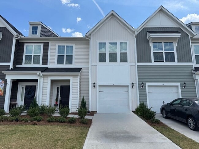 Building Photo - Better than brand new!