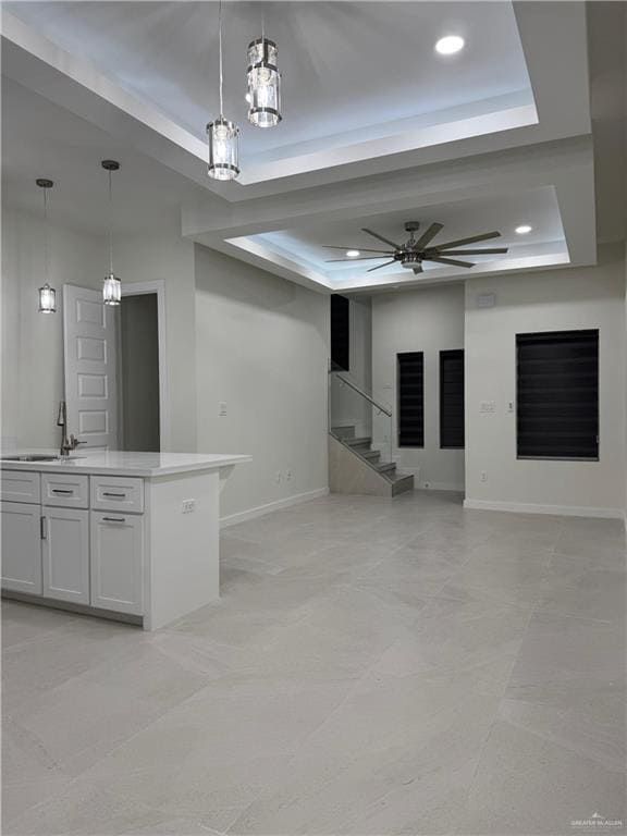 Photo - 10 W Kiwi Ave