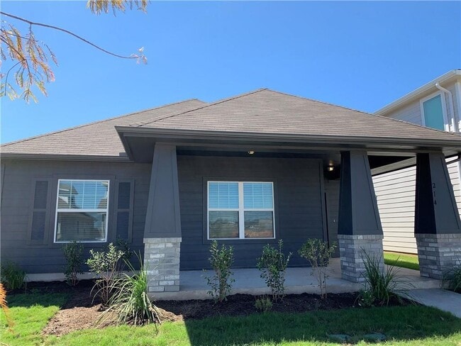 Photo - 214 Bent Creek Dr