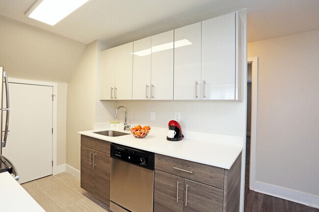 North Lane Apartments