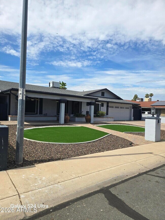Photo - 3745 W Lupine Ave