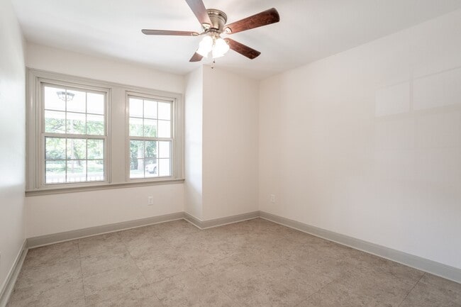 Photo - 1517 Live Oak St