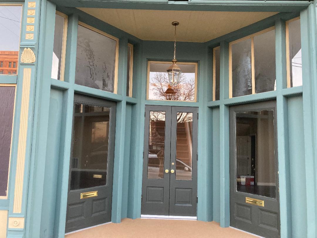 Morgan Street Entrance - 221 W Morgan St Apartments Unit B
