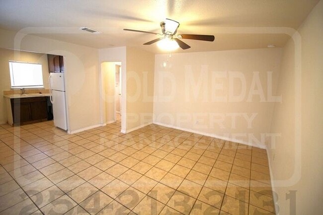 Photo - 1710 Cole St