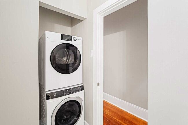 Photo - 381 Adams St Unit 2