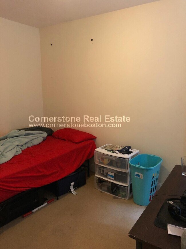 Photo - 31 Cunard St