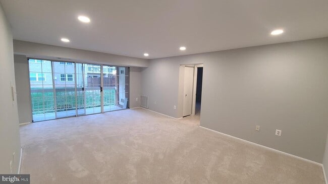 Photo - 1916 Wilson Ln Unidad 201