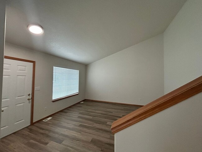 Photo - 7815 Deschutes Dr
