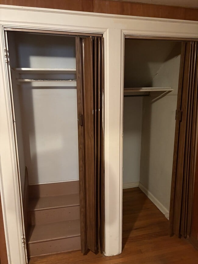 423 6th Ave Unit B