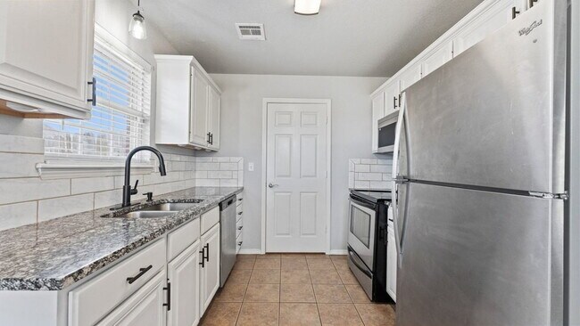 Photo - "Charming 3-Bed, 2-Bath Home in Centerton – Your Cozy Retreat Awaits!"