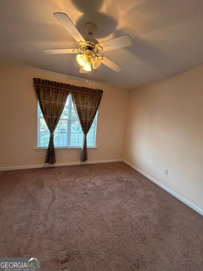 Photo - 5335 Lakebrooke Run