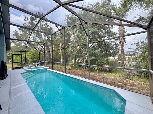 502 Viola Dr