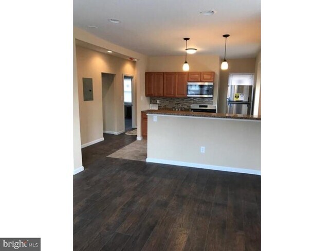 Photo - 2011 Stenton Ave