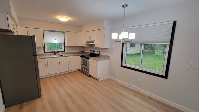 Cocina con comedor - 526 Hartridge Dr