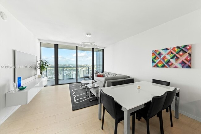 Photo - 1000 Brickell Plaza Unit 4304